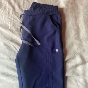 FIGS Yola Skinny Scrub Pant in Navy